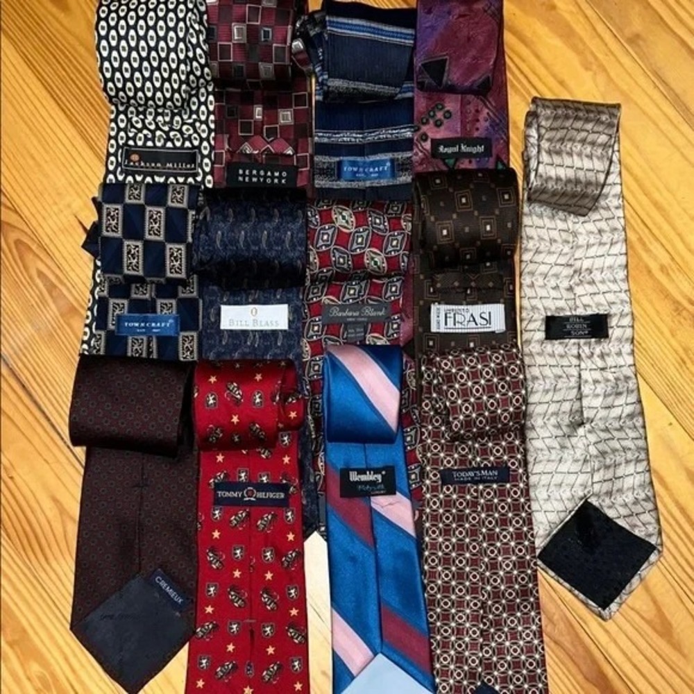 Assorted Men's Tie Collection - Lot of 13 - Picture 2 of 7